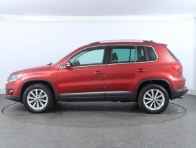 Volkswagen Tiguan - 2011