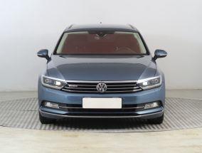 Volkswagen Passat - 2015