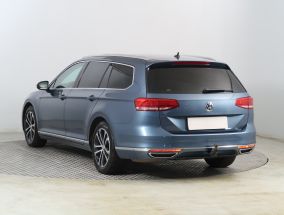 Volkswagen Passat - 2015