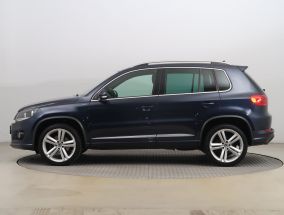 Volkswagen Tiguan - 2015