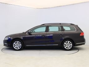 Volkswagen Passat - 2011
