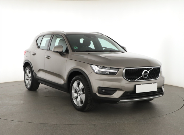 Volvo XC40 2021