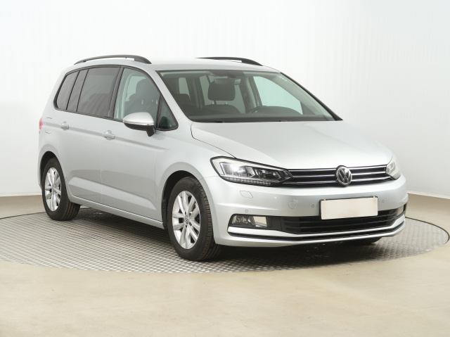 Volkswagen Touran 2016