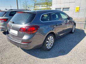 Opel Astra - 2011