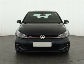 Volkswagen Golf - 2017