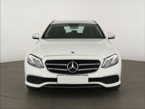 Mercedes-Benz E - 2019
