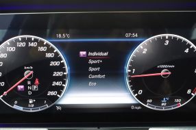 Mercedes-Benz E - 2019