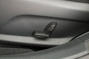 Mercedes-Benz E - 2019