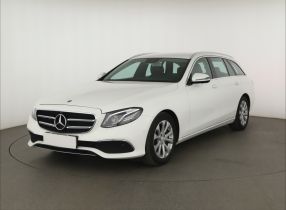Mercedes-Benz E - 2019