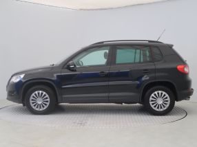 Volkswagen Tiguan - 2010