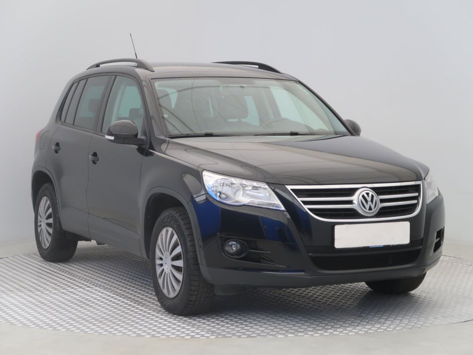 Volkswagen Tiguan - 2010