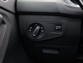Volkswagen Tiguan - 2016