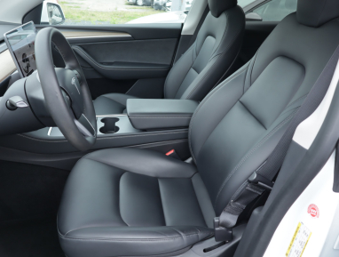 Tesla Model Y - 2021