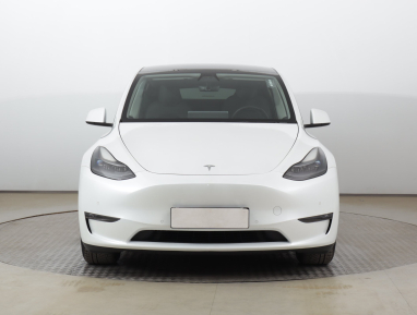 Tesla Model Y - 2021