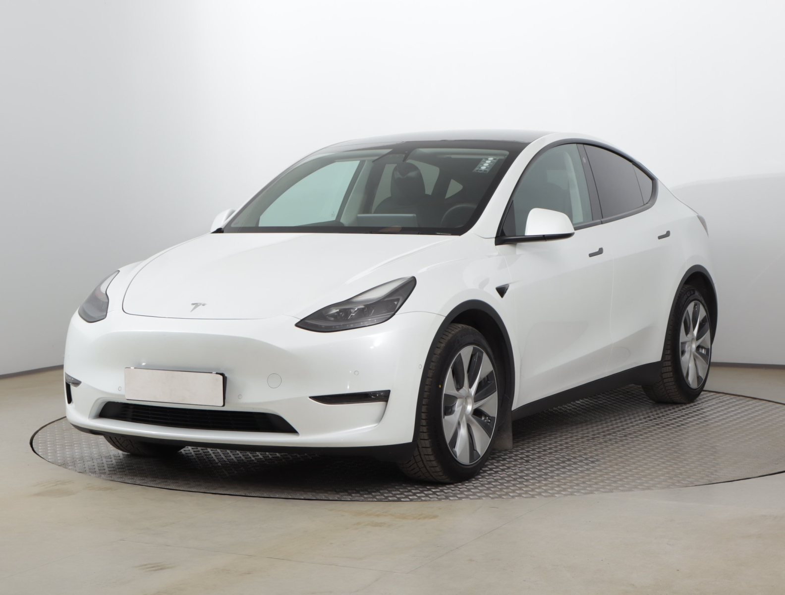 Tesla Model Y - 2021