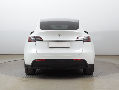 Tesla Model Y - 2021
