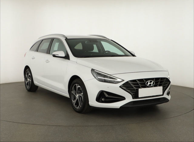 Hyundai i30, 2021