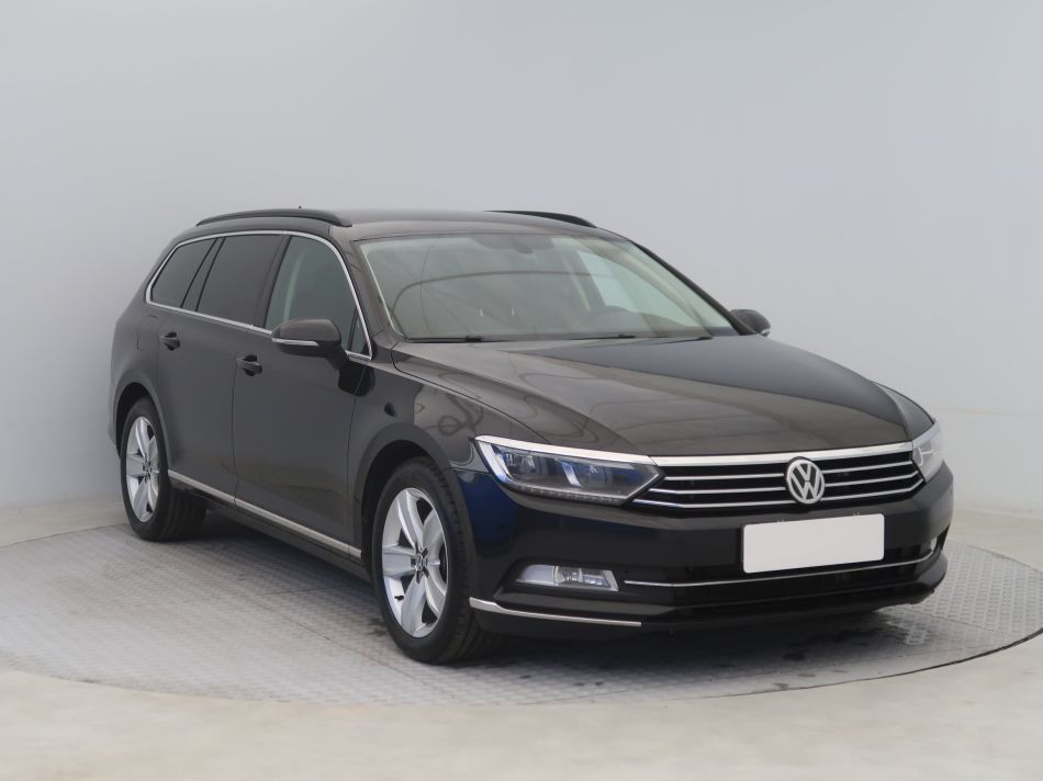 Volkswagen Passat - 2015