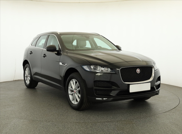 Jaguar F-Pace 2018
