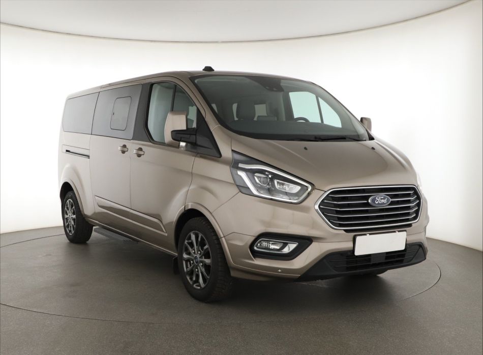 Ford Tourneo Custom - 2020