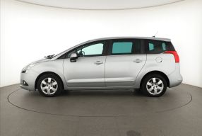Peugeot 5008 - 2010
