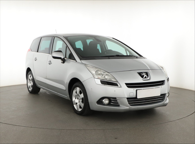 Peugeot 5008, 2010