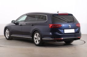 Volkswagen Passat - 2015