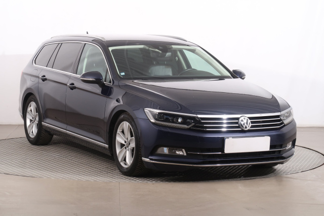 Volkswagen Passat, 2015