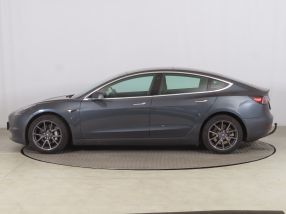 Tesla Model 3 - 2019
