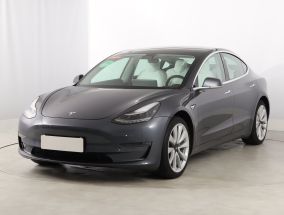 Tesla Model 3 - 2019