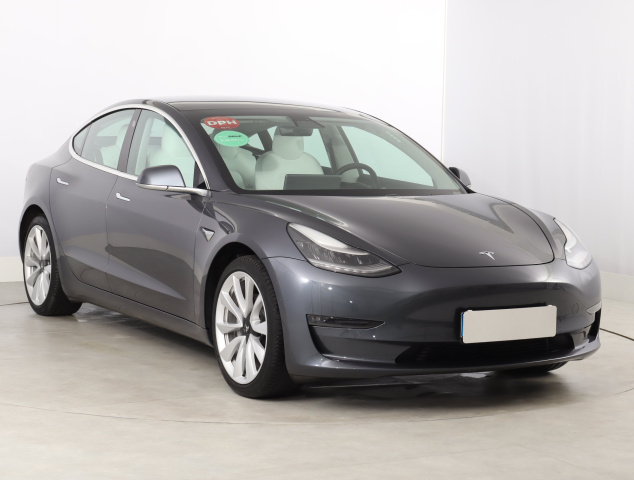 Tesla Model 3 2019