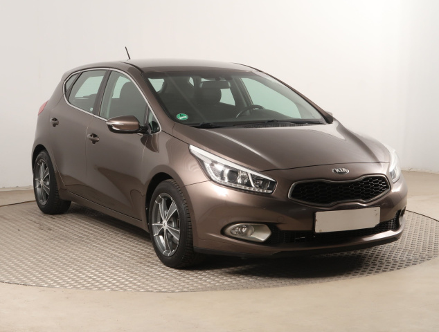 Kia Ceed, 2012
