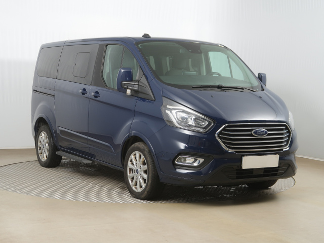 Ford Tourneo Custom 2020