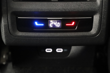 Volkswagen Golf - 2021