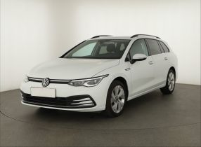 Volkswagen Golf - 2021