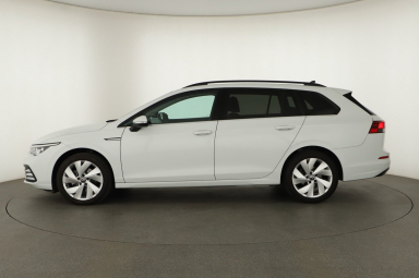 Volkswagen Golf - 2021