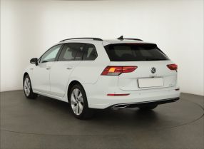 Volkswagen Golf - 2021