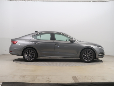 Škoda Octavia - 2023