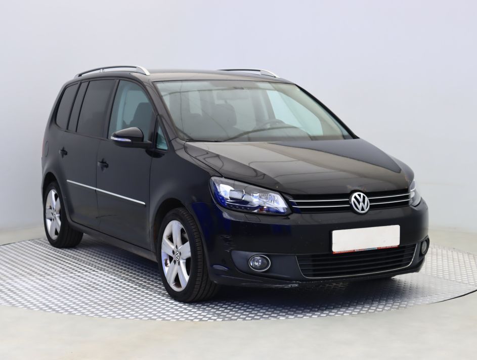 Volkswagen Touran - 2011