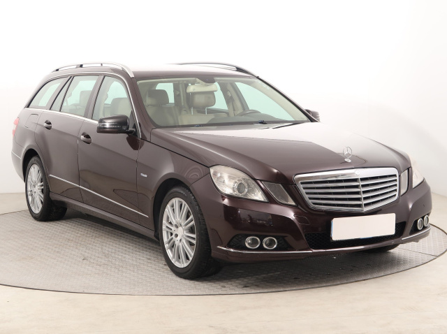Mercedes-Benz E 2010