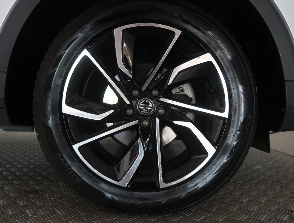 MG ZS SUV