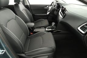 Kia XCeed - 2025