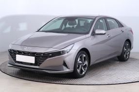 Hyundai Elantra - 2021
