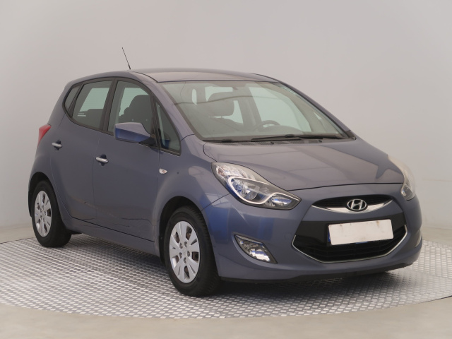 Hyundai ix20, 2012