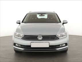 Volkswagen Passat - 2015