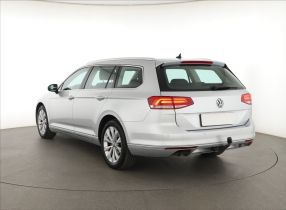 Volkswagen Passat - 2015