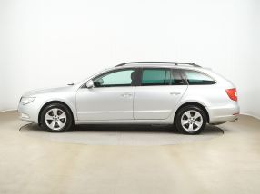 Skoda Superb - 2012