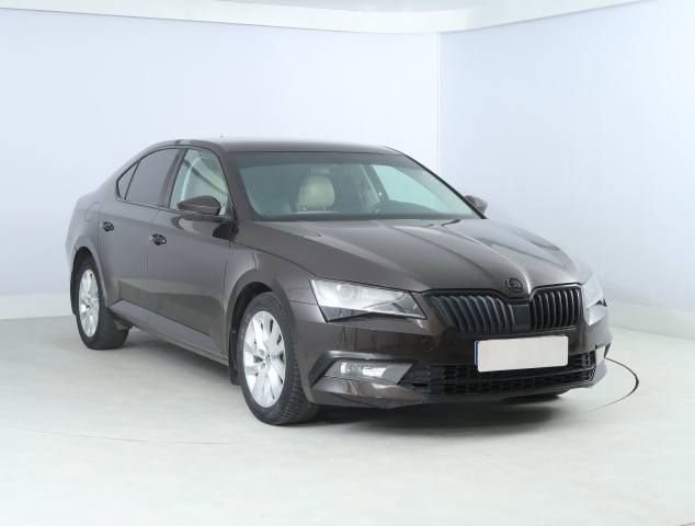 Škoda Superb 2016