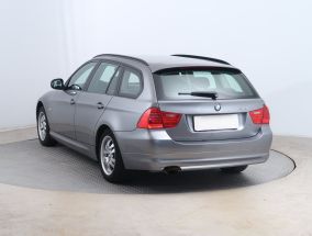 BMW 3 - 2011