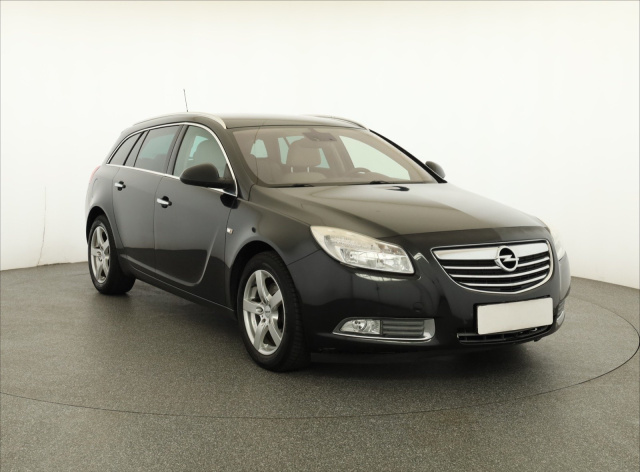 Opel Insignia 2011